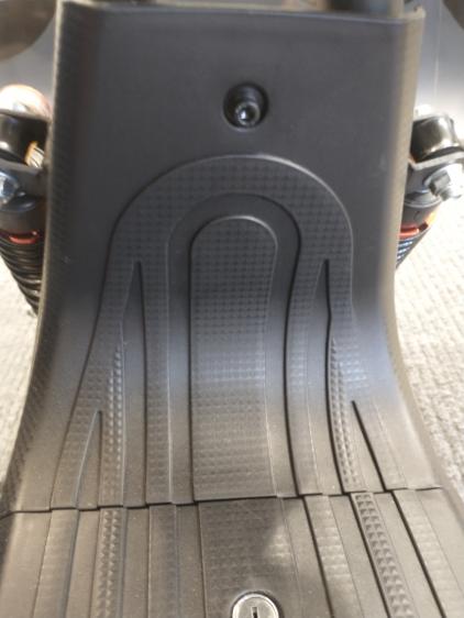 Lasten/Caravan Kruiser: Istuimen alapuolinen muovi - Lasten Kruiser varaosat - VT130141 - 1