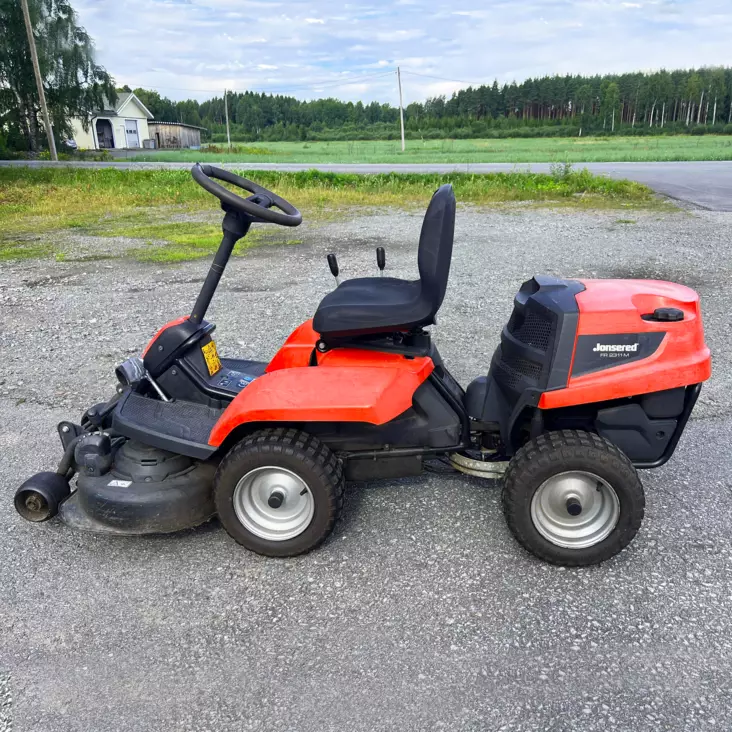 Käytetty Jonsered FR2311 M Etuleikkuri - Käytetyt ajoleikkurit - JONS-FR2311 - 1