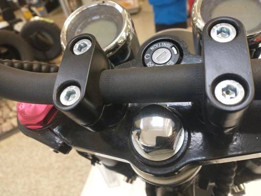 Kruiser Heritage: Ohjaustangon kiinnikkeet - Kruiser Heritage varaosat - VT133644 - 1