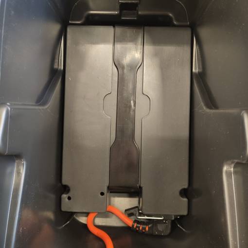E-Scooter 2.0: Akkujen laatikko istuimen alla - E-Scooter 2.0 varaosat  - VT144486 - 1