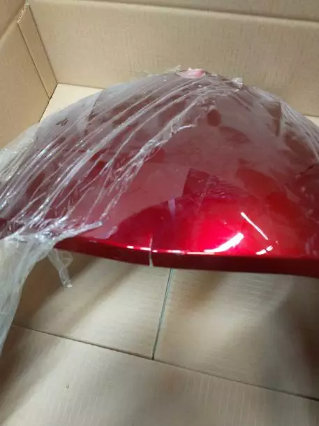 Silverfox Four: Etukate punainen VAURIOITUNUT - SilverFox Four varaosat - VT114967 - 1